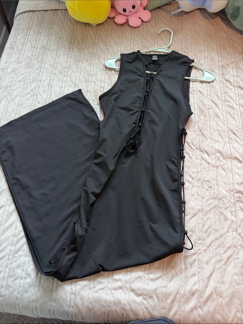 Sleeveless Black Lace-Up Side Maxi Dress